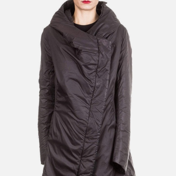 masnada Asymmetrical Polymide Long Black Hooded Puffer Coat - Made in Italy - Picture 3 of 15